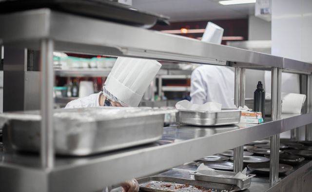 🍳 Working Chef – Remote Fly-In Industrial Camp, Northern Saskatchewan — Regina, Saskatchewan