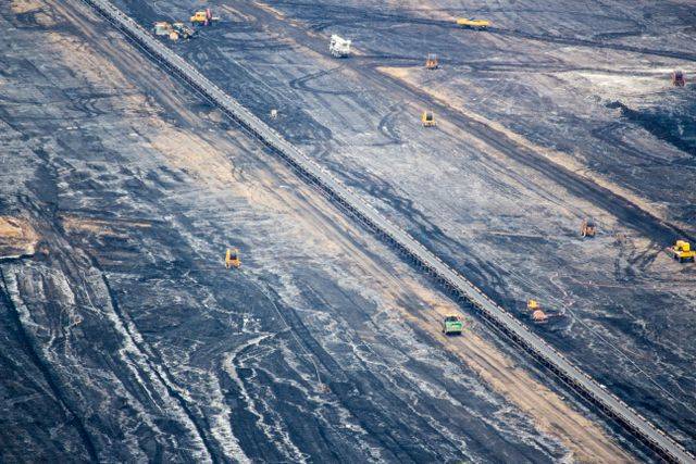 Working in the Oil Sands: What New Workers Should Know