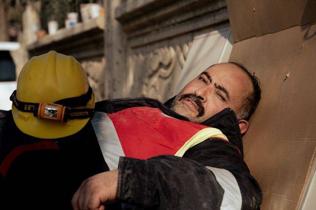 FIFO Fatigue: How Camp Employers Manage Long Rotations Safely
